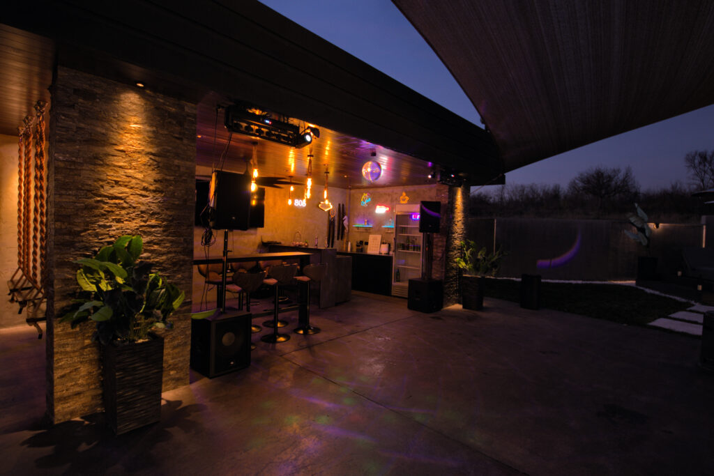 Bar zona za večernje druženje - House California